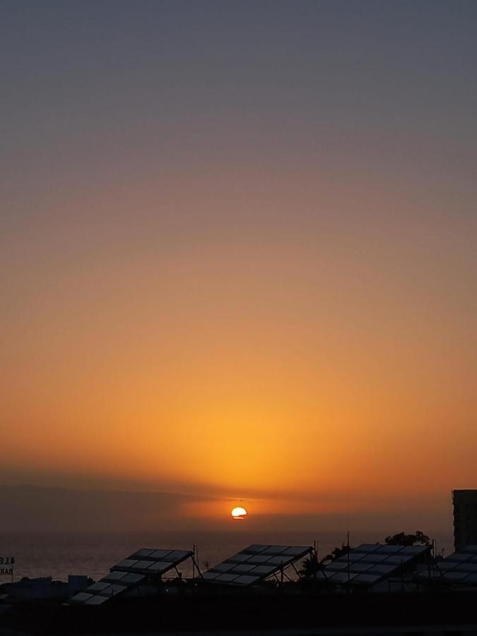 Sunset Over The Sea Playa de las Américas Eksteriør billede